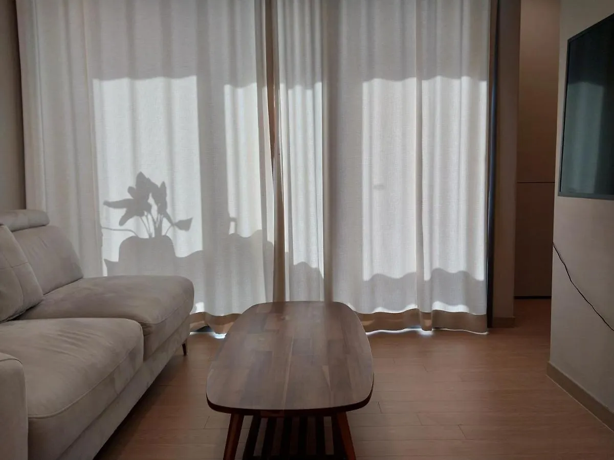 Aparthotel The Solid Residence - Elbon The Stay By Haeundae Busan