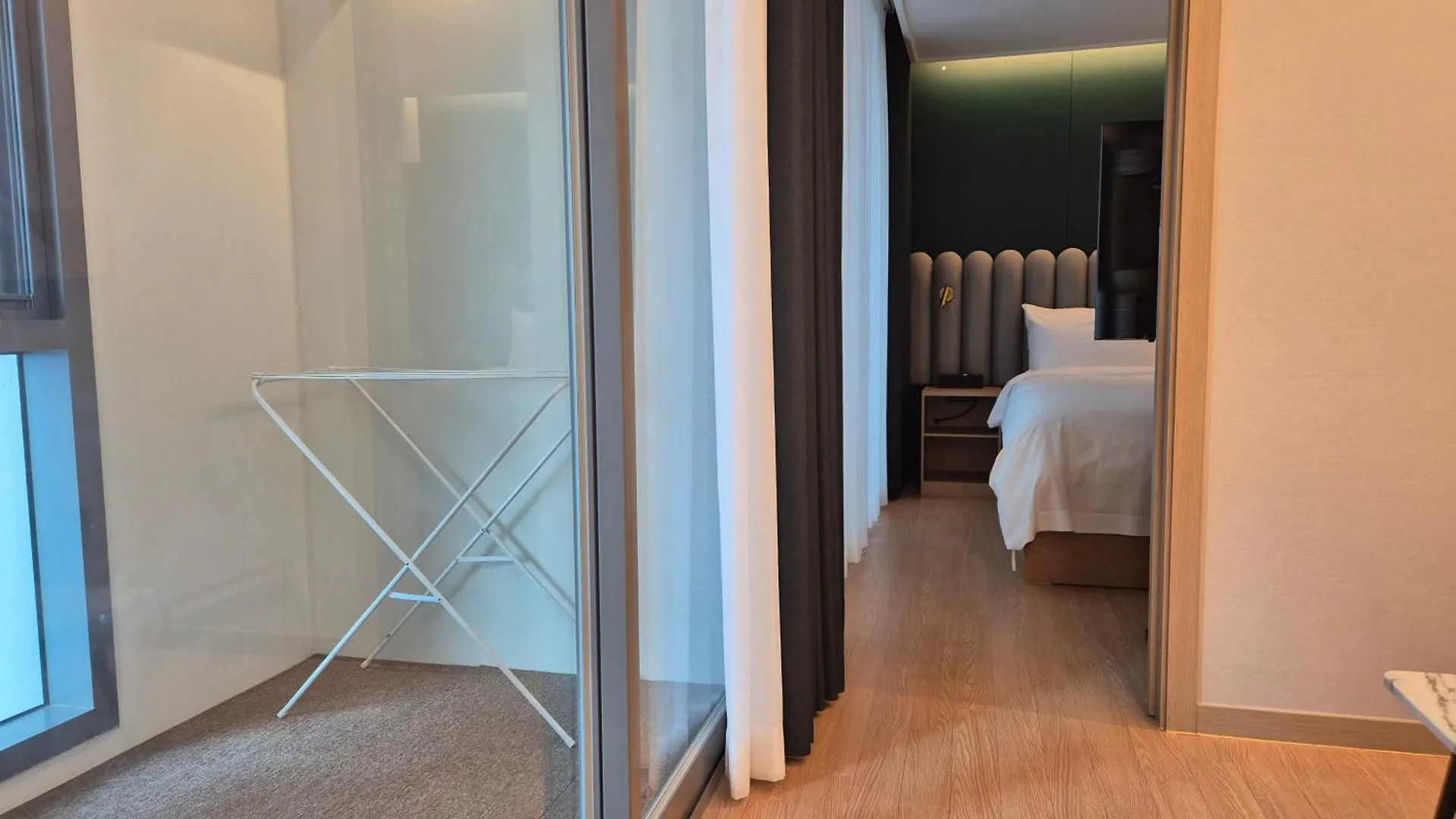 The Solid Residence - Elbon The Stay By Haeundae Busan 0*,