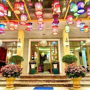 de-vivre.hotelsofhoian.com/