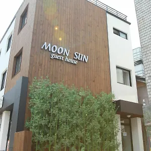 Moon Sun 2*, Séoul Corée du Sud