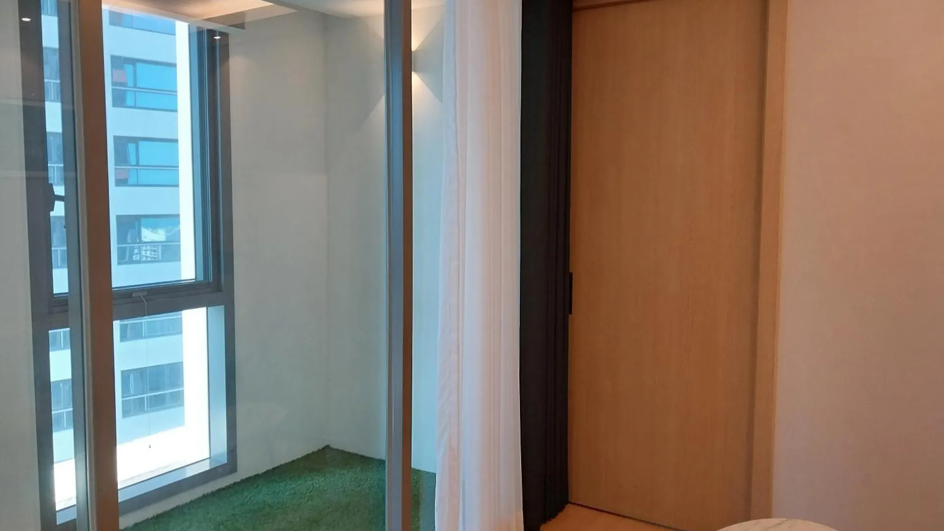 The Solid Residence - Elbon The Stay By Haeundae Busan South Korea