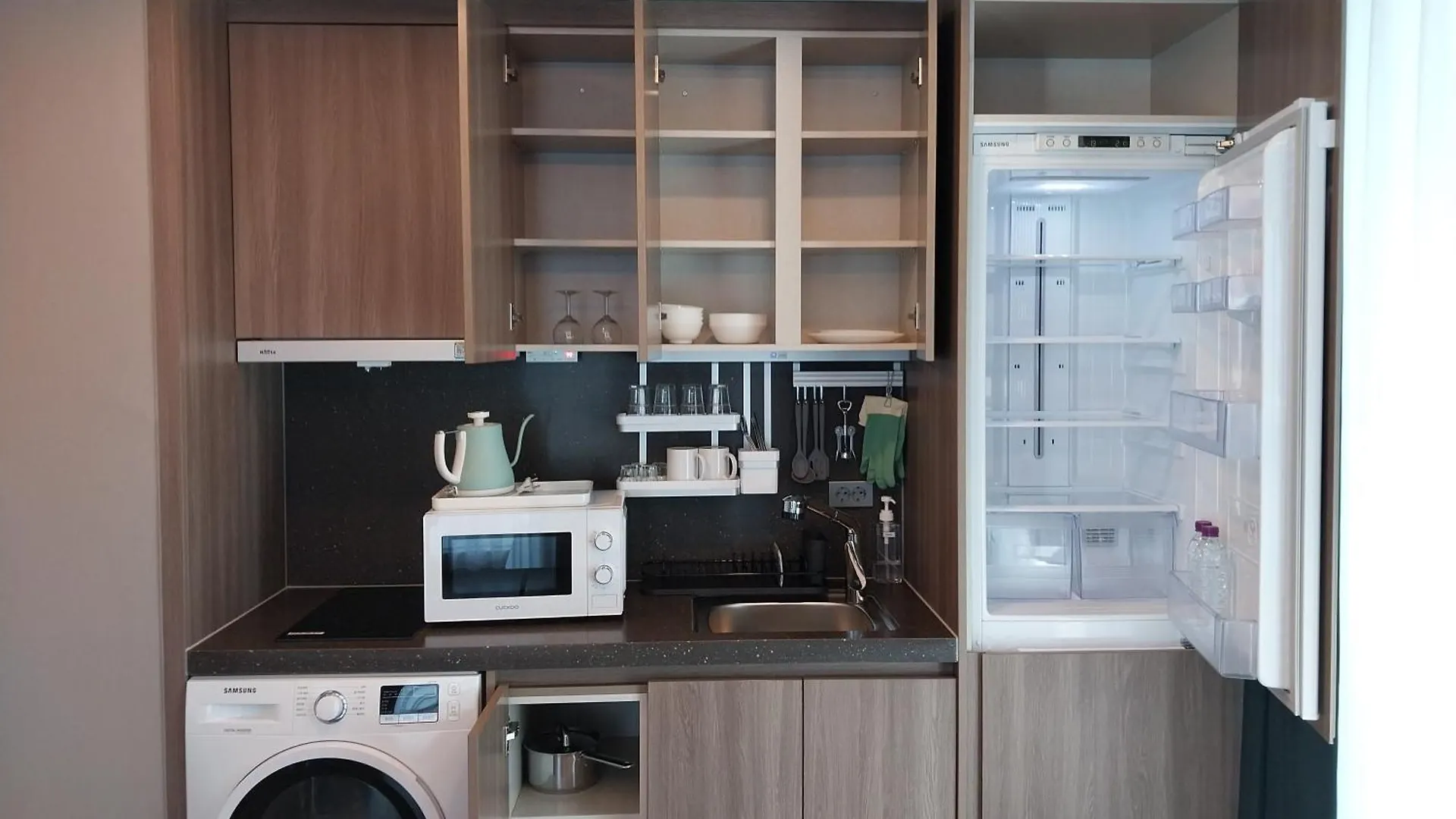 Aparthotel The Solid Residence - Elbon The Stay By Haeundae Busan
