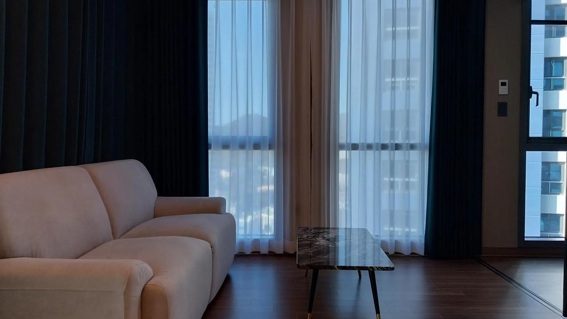 The Solid Residence - Elbon The Stay By Haeundae Busan South Korea