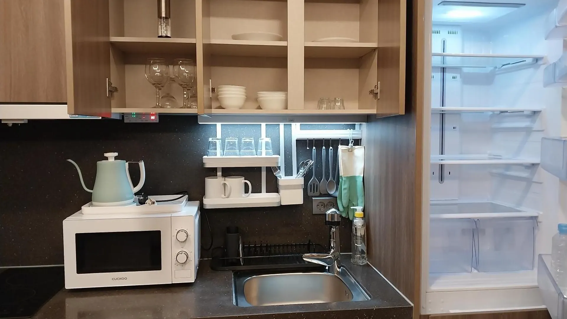 The Solid Residence - Elbon The Stay By Haeundae Busan