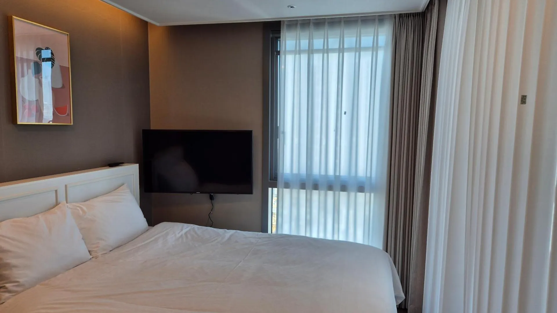 The Solid Residence - Elbon The Stay By Haeundae Busan Aparthotel