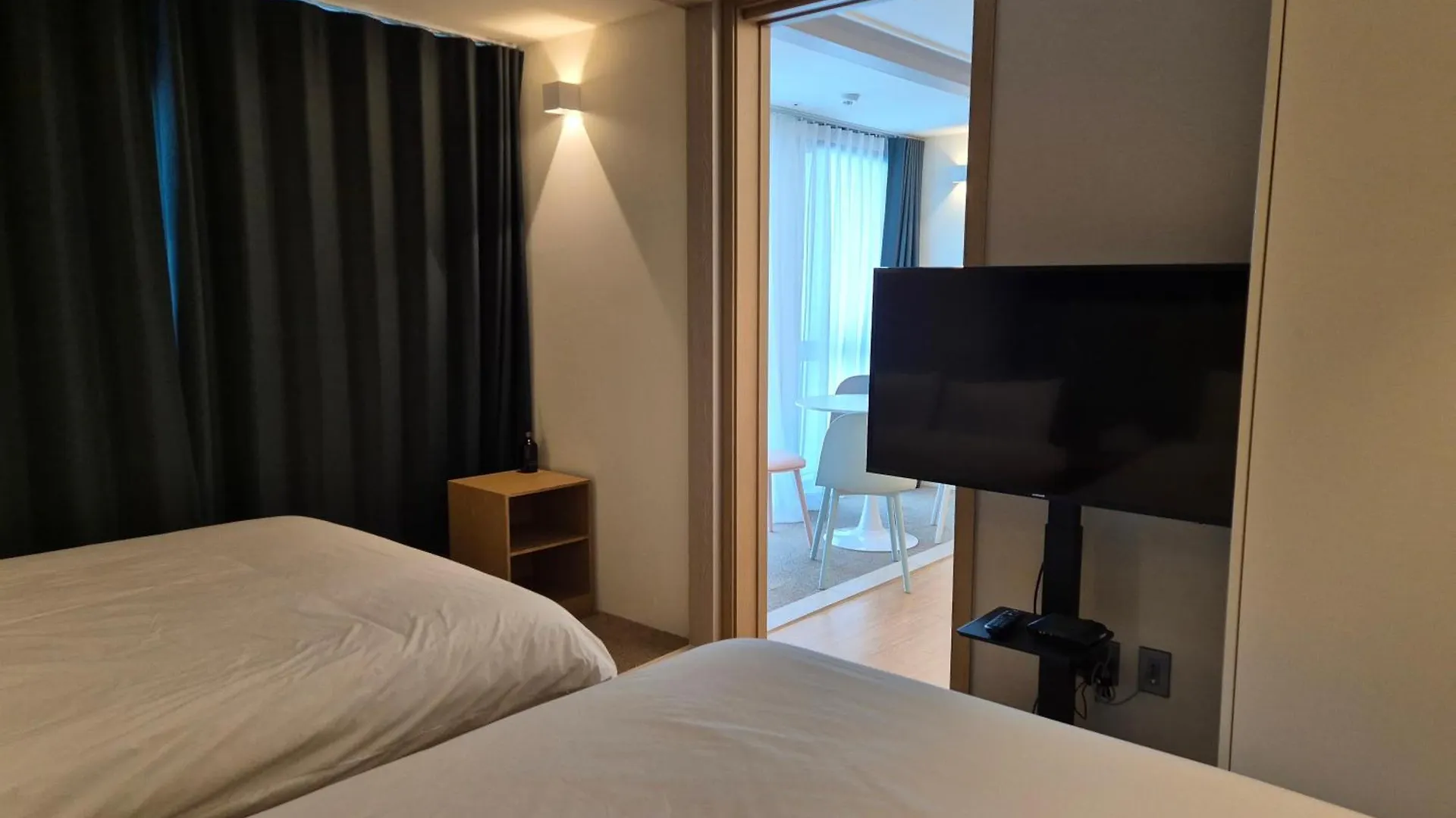 Aparthotel The Solid Residence - Elbon The Stay By Haeundae Busan South Korea