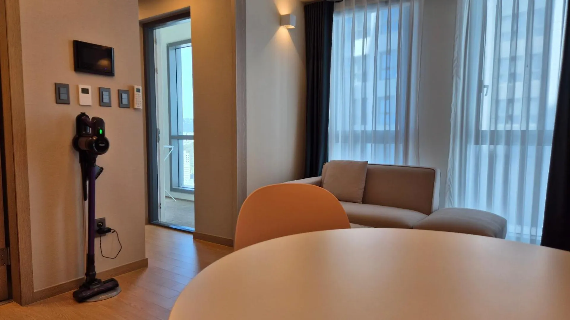 The Solid Residence - Elbon The Stay By Haeundae Busan