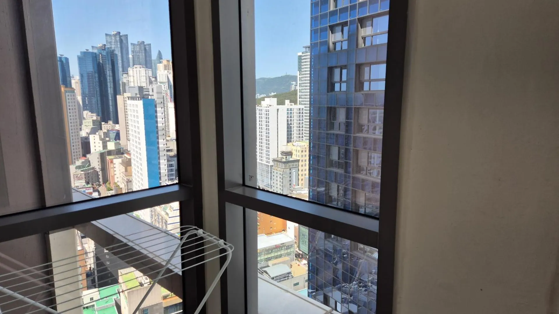 The Solid Residence - Elbon The Stay By Haeundae Busan