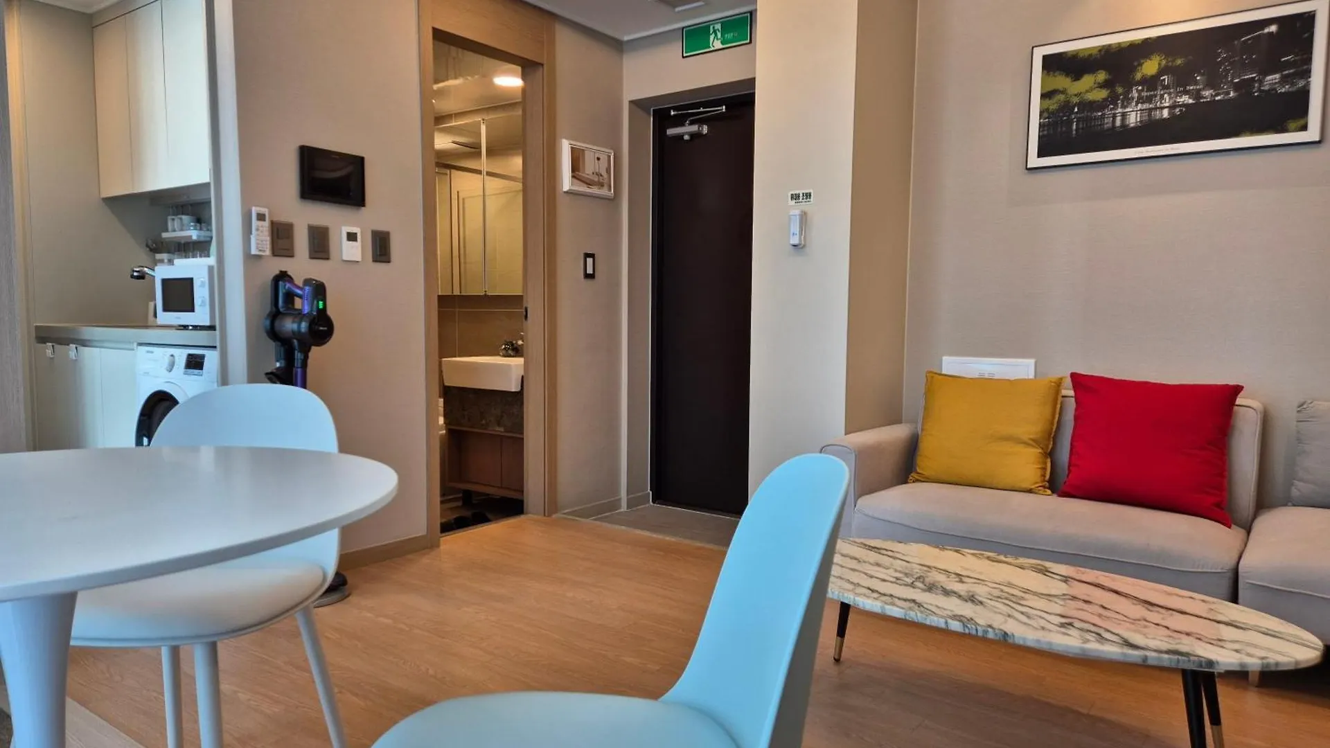 The Solid Residence - Elbon The Stay By Haeundae Busan