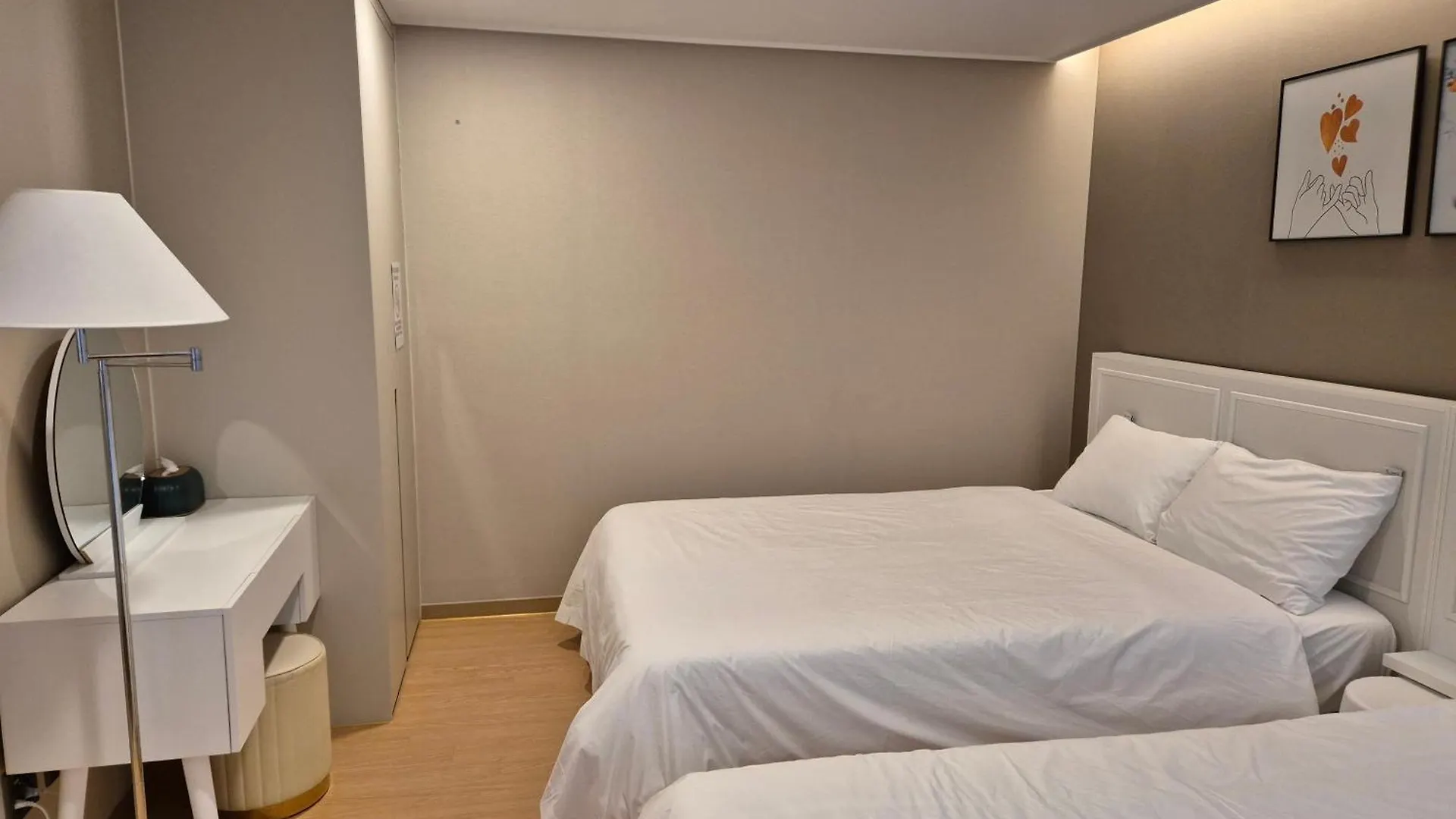 The Solid Residence - Elbon The Stay By Haeundae Busan 0*,