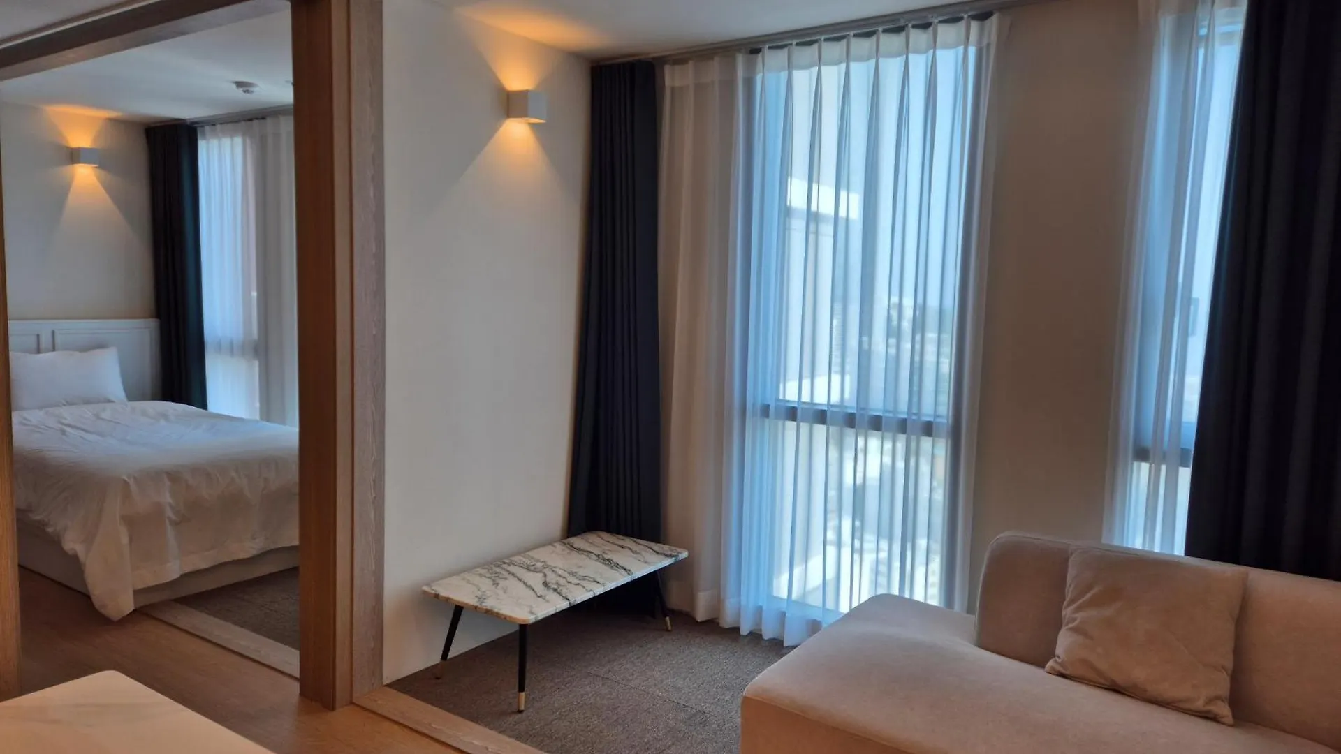 The Solid Residence - Elbon The Stay By Haeundae Busan 0*,  South Korea