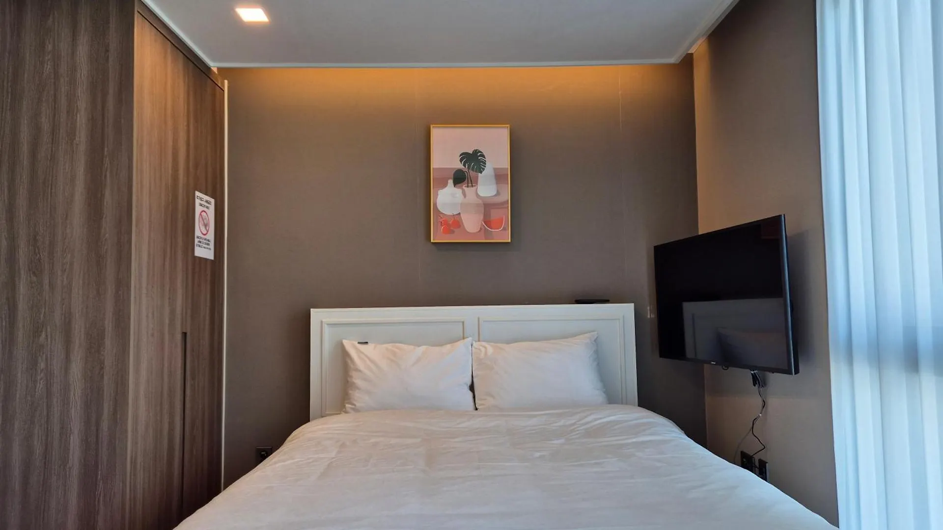 The Solid Residence - Elbon The Stay By Haeundae Busan South Korea